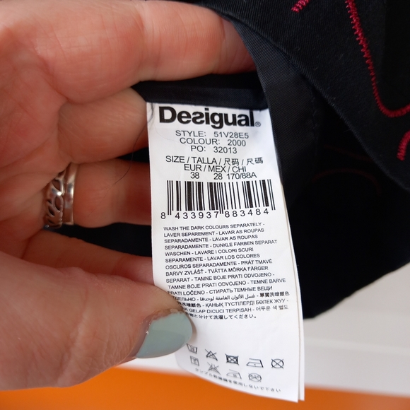 Desigual Black Fitted Dress Size 10 Embroidered Floral BNWT - Picture 9 of 15